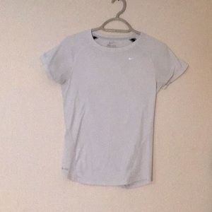 Nike dry-fit white athletic t-shirt XS